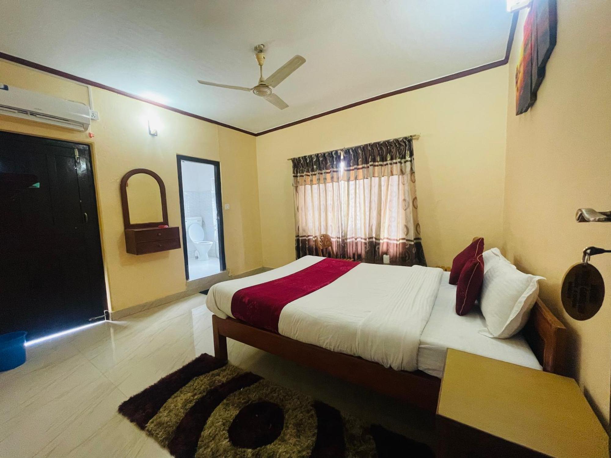 Hotel Peace Ganga Inn Pokhara Exterior foto